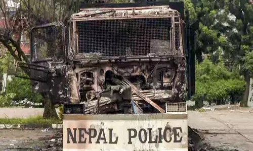 नेपाल में जनरेशन जेड विरोध प्रदर्शन में 34 की मौत; राष्ट्रपति भवन में संकट बैठक नेपाल में जनरेशन जेड विरोध प्रदर्शन में 34 की मौत; राष्ट्रपति भवन में संकट बैठक