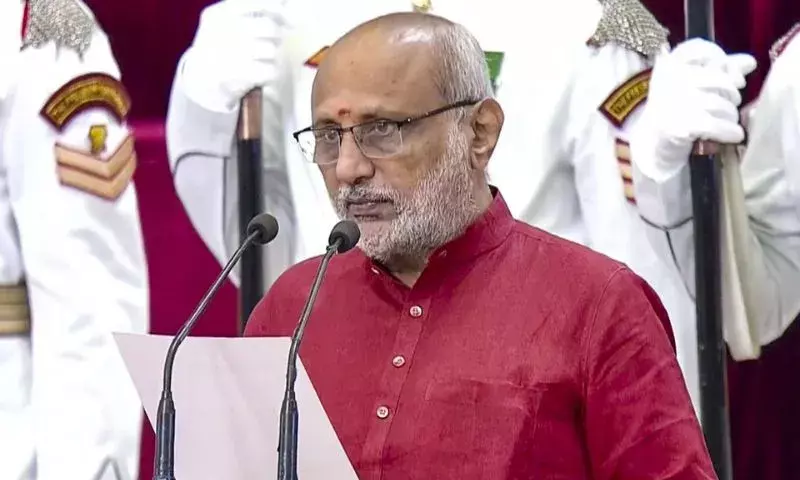 सीपी राधाकृष्णन ने राष्ट्रपति भवन में भारत के उपराष्ट्रपति के रूप में शपथ ली सीपी राधाकृष्णन ने राष्ट्रपति भवन में भारत के उपराष्ट्रपति के रूप में शपथ ली