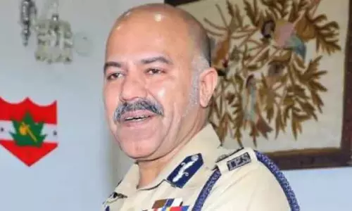 गलत सूचना रोकने को J&K DGP ने सोशल मीडिया निगरानी के निर्देश दिए