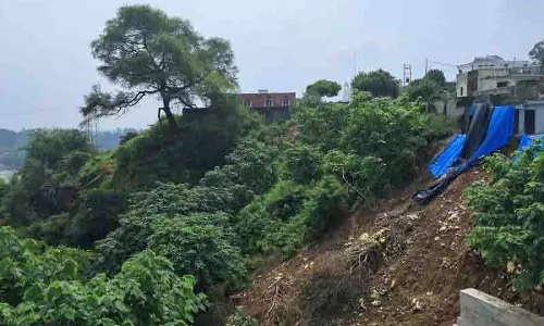Bhabhor और बारा पिंड गांवों को भूस्खलन से अस्तित्व पर खतरा मंडरा रहा