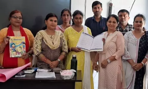 Bareilly: एफएलएन प्रशिक्षण के सफल समापन पर शिक्षक प्रसन्न Bareilly: एफएलएन प्रशिक्षण के सफल समापन पर शिक्षक प्रसन्न
