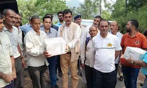 भूस्खलन और बारिश से अर्की में भारी तबाही, MLA ने राहत कार्य में तेजी लाने का वादा किया