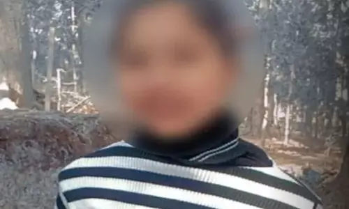 प्रेमी ने बुर्का पहनने डाला दबाव, किशोरी ने किया सुसाइड