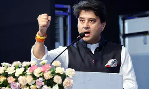 सफल युवा आने वाली पीढ़ियों के लिए मिसाल बनें : ज्योतिरादित्य सिंधिया सफल युवा आने वाली पीढ़ियों के लिए मिसाल बनें : ज्योतिरादित्य सिंधिया