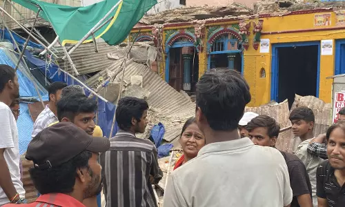 Prayagraj: मंदिर गिरने से प्रयागराज में त्रासदी, एक की जान गई