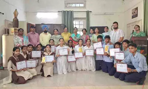 Jalandhar: जिला स्तरीय प्रतियोगिता में छात्रों ने सामाजिक मुद्दों पर प्रकाश डाला Jalandhar: जिला स्तरीय प्रतियोगिता में छात्रों ने सामाजिक मुद्दों पर प्रकाश डाला