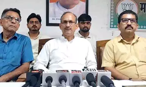 Una के विधायक सतपाल सत्ती ने प्रधानमंत्री के राहत पैकेज की सराहना की Una के विधायक सतपाल सत्ती ने प्रधानमंत्री के राहत पैकेज की सराहना की