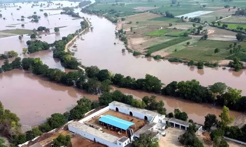 Haryana के राज्यपाल ने बाढ़ प्रभावितों के लिए राहत ट्रकों को हरी झंडी दिखाई