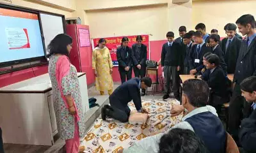 Kasumpti के छात्रों ने सीखी प्राथमिक उपचार तकनीक Kasumpti के छात्रों ने सीखी प्राथमिक उपचार तकनीक