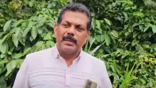 Kerala: नेता के आरोपों के बाद कांग्रेस पंचायत सदस्य ने आत्महत्या कर ली