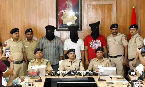 Chandigarh: हथियार मामले में चार गिरफ्तार, 5 अवैध हथियार जब्त Chandigarh: हथियार मामले में चार गिरफ्तार, 5 अवैध हथियार जब्त