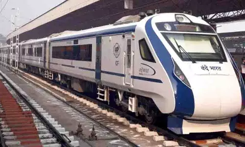 SCR ने हैदराबाद से वंदे भारत ट्रेनों के संचालन के दिन बदले, संशोधित कार्यक्रम SCR ने हैदराबाद से वंदे भारत ट्रेनों के संचालन के दिन बदले, संशोधित कार्यक्रम