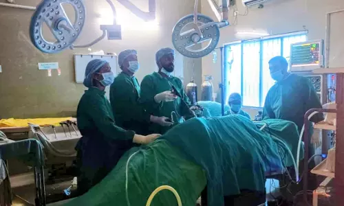 कोण्डागांव जिला अस्पताल ने रचा इतिहास, पहली बार लेप्रोस्कोपिक पद्धति से सफल किडनी ऑपरेशन कोण्डागांव जिला अस्पताल ने रचा इतिहास, पहली बार लेप्रोस्कोपिक पद्धति से सफल किडनी ऑपरेशन