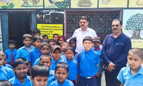 अनुविभागीय अधिकारी उमेश साहू ने किया विद्यालयों का औचक निरीक्षण अनुविभागीय अधिकारी उमेश साहू ने किया विद्यालयों का औचक निरीक्षण