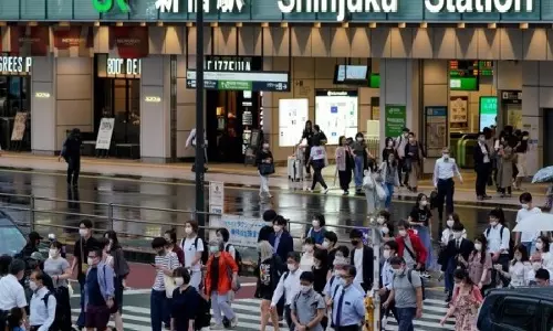 Japan में सौ वर्ष से अधिक आयु वालों की संख्या 99,000 से अधिक का नया रिकॉर्ड बना
