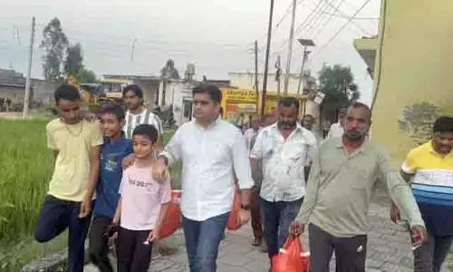 AICC सचिव नीरज ने बाढ़ प्रभावित बिश्नाह गांव का दौरा किया