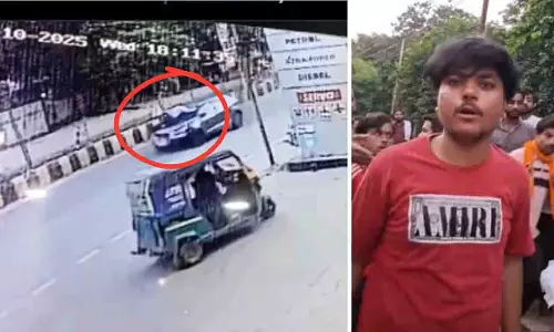 Gwalior: कांस्टेबल को कार से टक्कर, किशोर पर केस दर्ज Gwalior: कांस्टेबल को कार से टक्कर, किशोर पर केस दर्ज