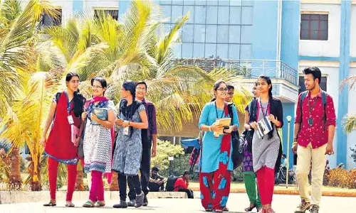 Telangana में 15 सितंबर से कॉलेज अनिश्चितकाल के लिए बंद..! Telangana में 15 सितंबर से कॉलेज अनिश्चितकाल के लिए बंद..!