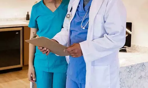 सर्जरी बीच में छोड़कर डॉक्टर ने नर्स के साथ किया सेक्स सर्जरी बीच में छोड़कर डॉक्टर ने नर्स के साथ किया सेक्स
