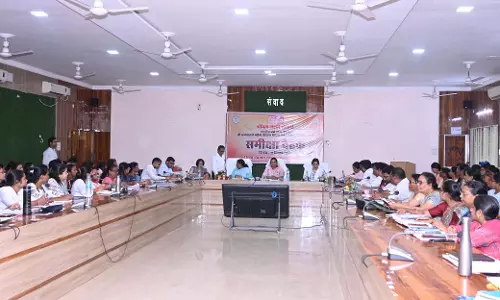 आंगनबाड़ी केंद्रों की साफ सफाई और बच्चों के सफाई के प्रति करें जागरूक: मंत्री राजवाड़े