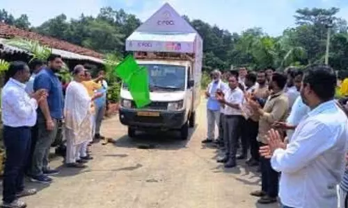 विधायक गोमती ने सूर्य घर मुफ्त बिजली योजना के प्रचार-प्रसार रथ को हरी झण्डी दिखाकर किया रवाना