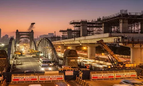 25 साल पुराने एल्फिंस्टन ब्रिज को आज से यातायात के लिए बंद, बनेगा नया डबल डेकर फ्लाईओवर