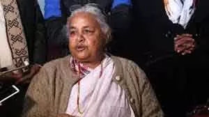 नेपाल की अंतरिम प्रधानमंत्री बनीं पूर्व मुख्य न्यायाधीश सुशीला कार्की नेपाल की अंतरिम प्रधानमंत्री बनीं पूर्व मुख्य न्यायाधीश सुशीला कार्की