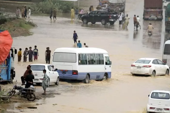 पाकिस्तान के पंजाब में बाढ़ से 97 लोगों की मौत, 44 लाख से अधिक लोग प्रभावित पाकिस्तान के पंजाब में बाढ़ से 97 लोगों की मौत, 44 लाख से अधिक लोग प्रभावित