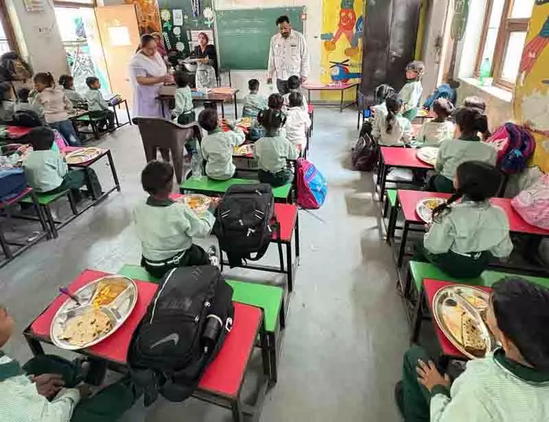 Ludhiana: खाद्य आयोग के सदस्य ने सरकारी संस्थानों का औचक निरीक्षण किया Ludhiana: खाद्य आयोग के सदस्य ने सरकारी संस्थानों का औचक निरीक्षण किया