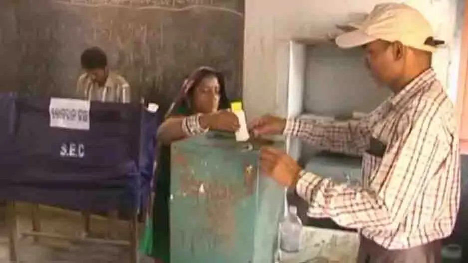 Odisha: उपचुनाव से पहले नुआपाड़ा में विशेष सारांश संशोधन होगा Odisha: उपचुनाव से पहले नुआपाड़ा में विशेष सारांश संशोधन होगा
