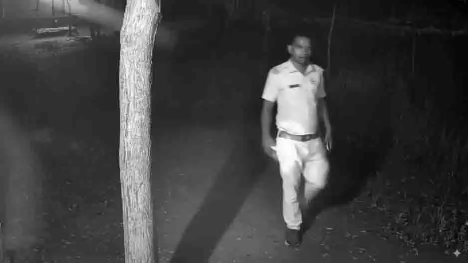 Odisha: पुलिस अधिकारी पर फार्महाउस मालिक और कर्मचारी पर हमला करने का आरोप Odisha: पुलिस अधिकारी पर फार्महाउस मालिक और कर्मचारी पर हमला करने का आरोप