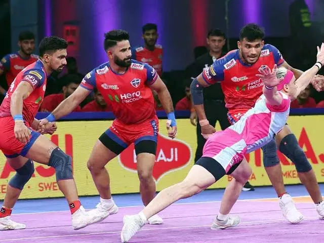 Jaipur Pink Panthers ने घर पर जीता पहला मैच, UP Yoddhas को 41-29 से हराया Jaipur Pink Panthers ने घर पर जीता पहला मैच, UP Yoddhas को 41-29 से हराया