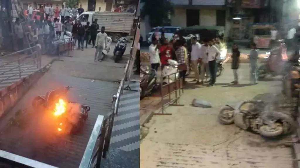 इलेक्ट्रिक दोपहिया में धमाके के साथ लगी आग, गाड़ी जलकर खाक इलेक्ट्रिक दोपहिया में धमाके के साथ लगी आग, गाड़ी जलकर खाक