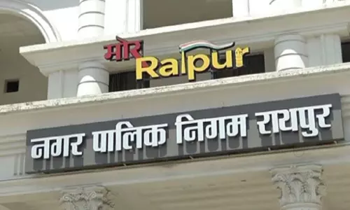रायपुर नगर निगम जोन 9 की मनमर्जी से राहगीर हुए परेशान