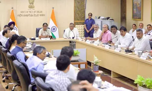 मुख्यमंत्री ने दक्षिण दिल्ली की विकास योजनाओं की समीक्षा की मुख्यमंत्री ने दक्षिण दिल्ली की विकास योजनाओं की समीक्षा की