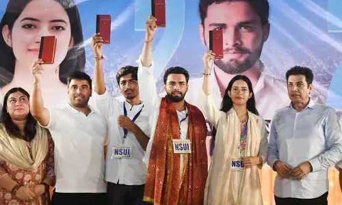 DU elections: NSUI ने दोहरा घोषणापत्र जारी किया, महिला अधिकार प्रमुख एजेंडा DU elections: NSUI ने दोहरा घोषणापत्र जारी किया, महिला अधिकार प्रमुख एजेंडा