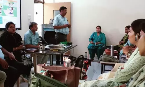 Bareilly: अध्यापकों ने एफएलएन प्रशिक्षण में अनुभव साझा किया