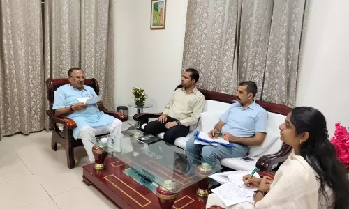 Jaipur: वासुदेव देवनानी ने ली अजमेर जिला प्रशासन की बैठक