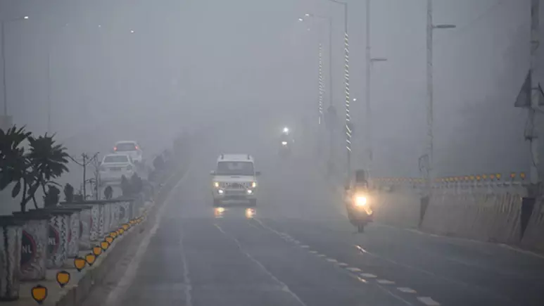 माइक्रोप्लास्टिक के बाद, दिल्ली की हवा पारे से जहरीली हुई: Study माइक्रोप्लास्टिक के बाद, दिल्ली की हवा पारे से जहरीली हुई: Study