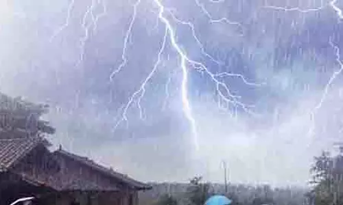 Odisha में आज भारी बारिश और आंधी की संभावना, मछुआरों को किनारे पर ही रहने की सलाह