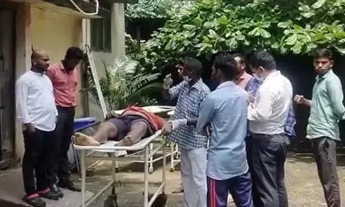 गर्भवती पत्नी को लेकर खेत गया था पति, धड़ाम से गिरी आकाशीय बिजली