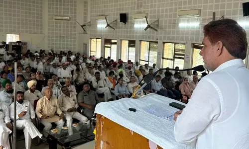 Haryana : बाढ़ राहत का अच्छा प्रबंधन, विपक्ष को अपनी भूमिका पर ध्यान देना चाहिए सांसद बराला Haryana : बाढ़ राहत का अच्छा प्रबंधन, विपक्ष को अपनी भूमिका पर ध्यान देना चाहिए सांसद बराला