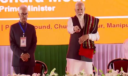 PM मोदी ने मणिपुर में 7,300 करोड़ रुपये की विकास परियोजनाओं की आधारशिला रखी