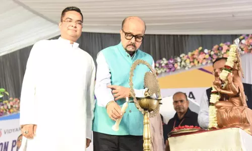 समस्याओं की पहचान कर समाधान विकसित करें जिससे लोग लाभान्वित हो : राज्यपाल डेका समस्याओं की पहचान कर समाधान विकसित करें जिससे लोग लाभान्वित हो : राज्यपाल डेका