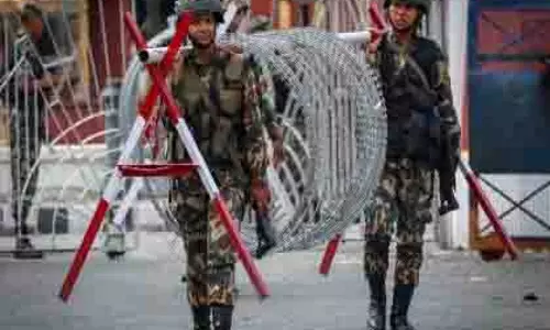 Nepal: कई दिनों बाद कर्फ्यू हटा, सामान्य स्थिति लौटने लगी Nepal: कई दिनों बाद कर्फ्यू हटा, सामान्य स्थिति लौटने लगी