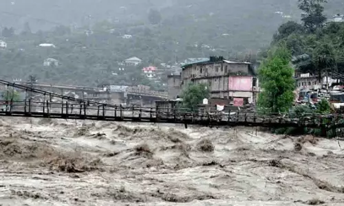 Himachal: 574 सड़कें बंद, 386 मौतें, बिजली-पानी आपूर्ति बुरी तरह प्रभावित Himachal: 574 सड़कें बंद, 386 मौतें, बिजली-पानी आपूर्ति बुरी तरह प्रभावित
