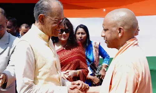 अयोध्या पहुंचे मॉरीशस के प्रधानमंत्री, राम मंदिर में की विशेष पूजा अयोध्या पहुंचे मॉरीशस के प्रधानमंत्री, राम मंदिर में की विशेष पूजा
