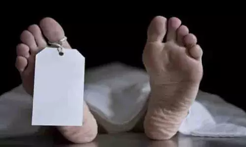 Kashimira: सीमेंट डंपर की चपेट में आया 12 वर्षीय छात्र, मौके पर ही मौत Kashimira: सीमेंट डंपर की चपेट में आया 12 वर्षीय छात्र, मौके पर ही मौत