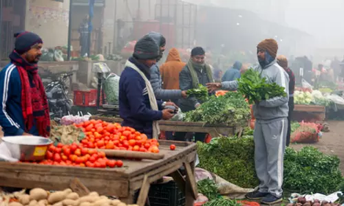 वित्त वर्ष 26 में भारत की खुदरा मुद्रास्फीति 3.1 प्रतिशत पर स्थिर रहने का अनुमान : बीओबी रिपोर्ट वित्त वर्ष 26 में भारत की खुदरा मुद्रास्फीति 3.1 प्रतिशत पर स्थिर रहने का अनुमान : बीओबी रिपोर्ट
