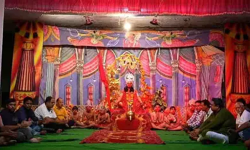 Jalandhar: सदियों पुरानी परंपरा तोड़ते हुए रामलीला जल्दी शुरू